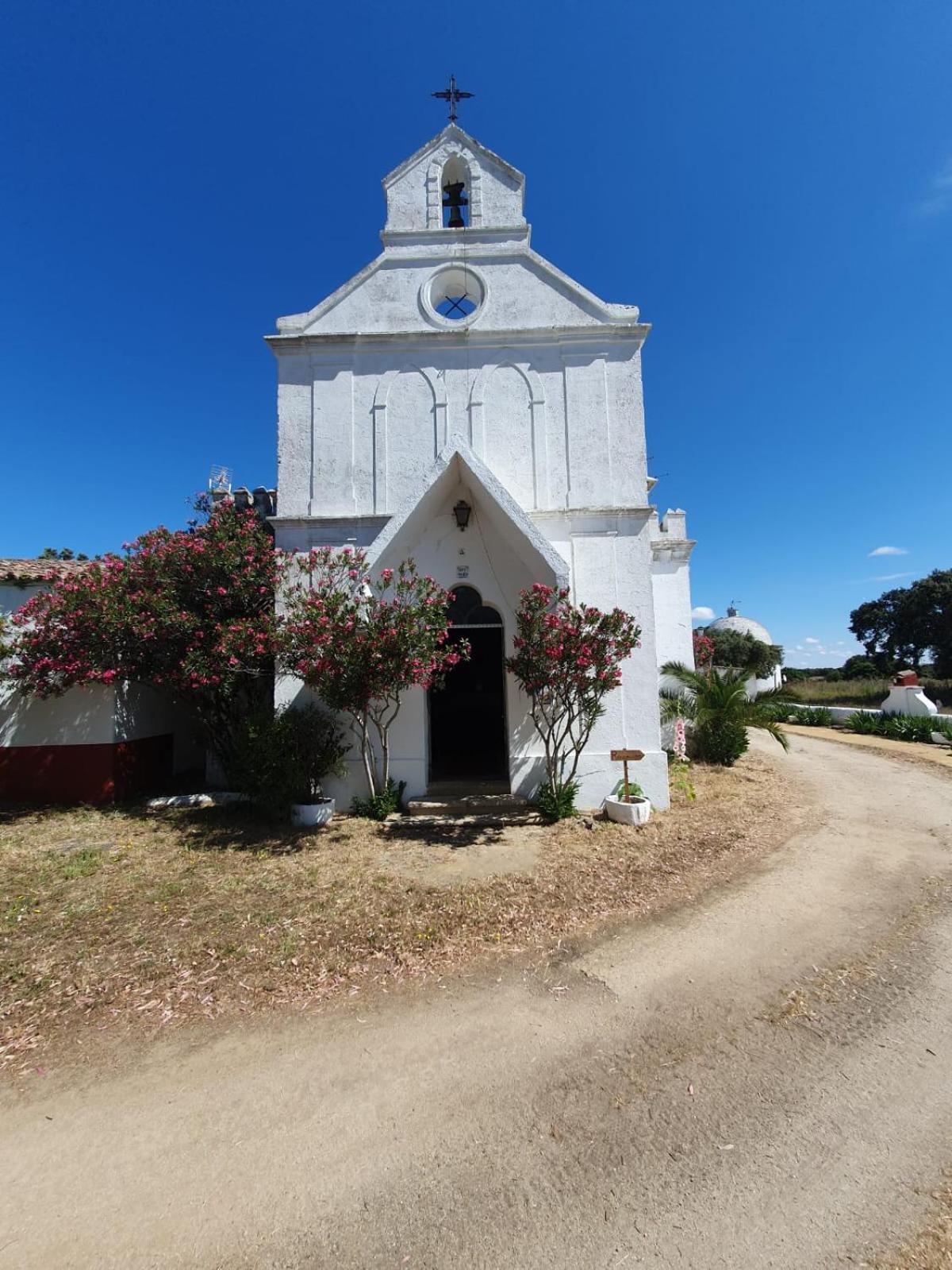 Hotel Rural El Vaqueril 纳瓦斯-德尔马德罗尼奥 外观 照片