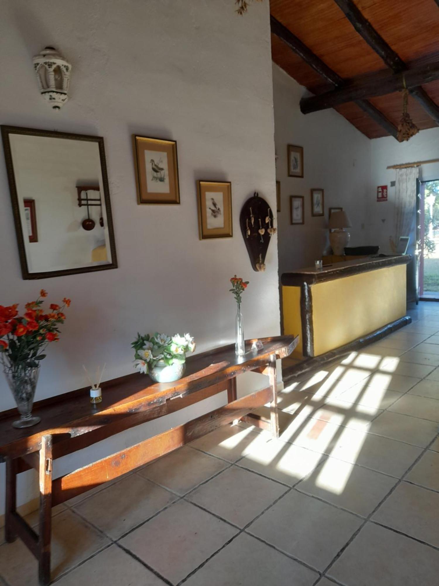Hotel Rural El Vaqueril 纳瓦斯-德尔马德罗尼奥 外观 照片