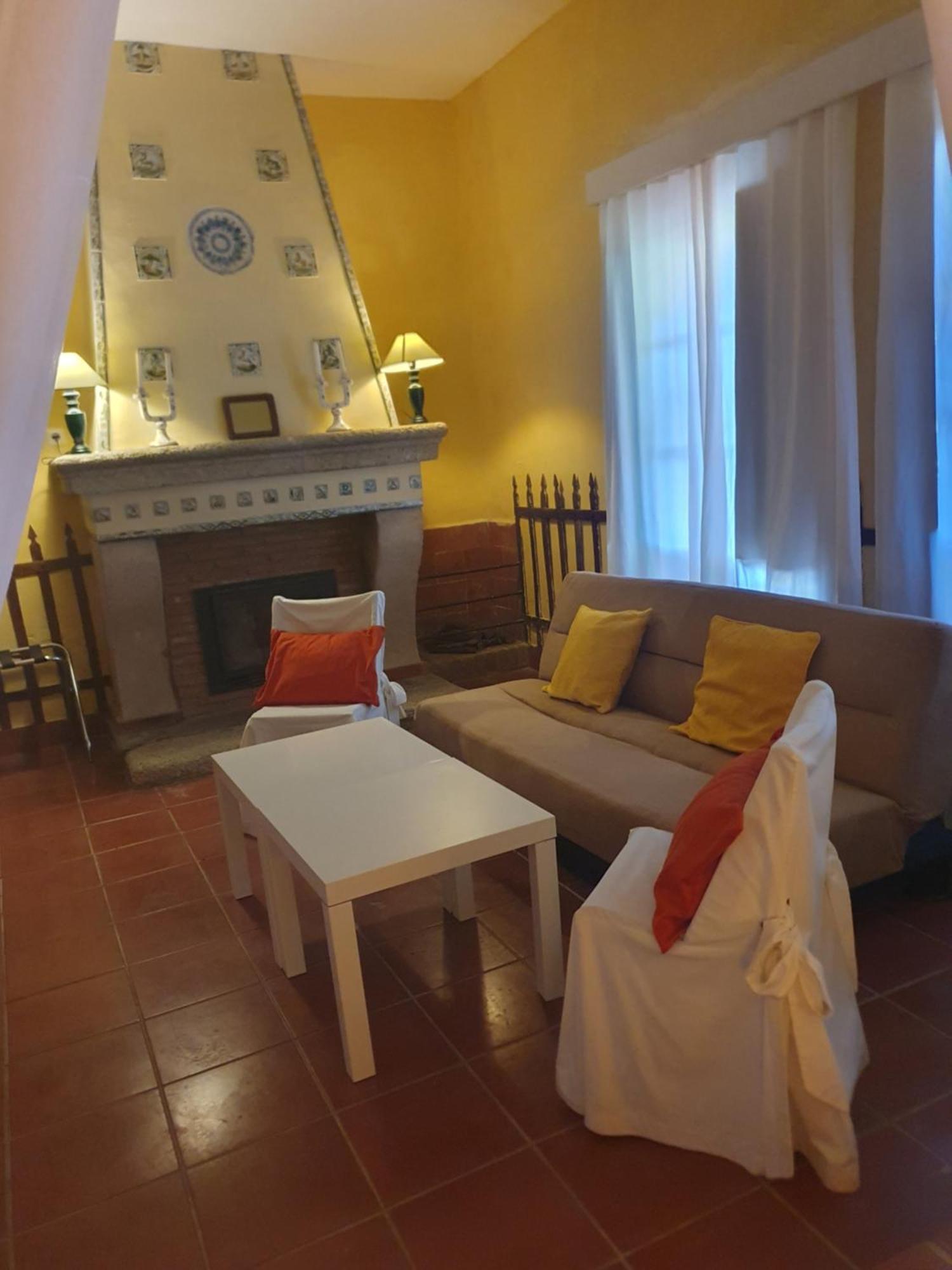 Hotel Rural El Vaqueril 纳瓦斯-德尔马德罗尼奥 外观 照片