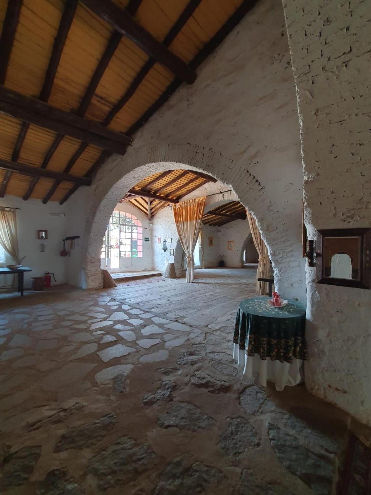 Hotel Rural El Vaqueril 纳瓦斯-德尔马德罗尼奥 外观 照片