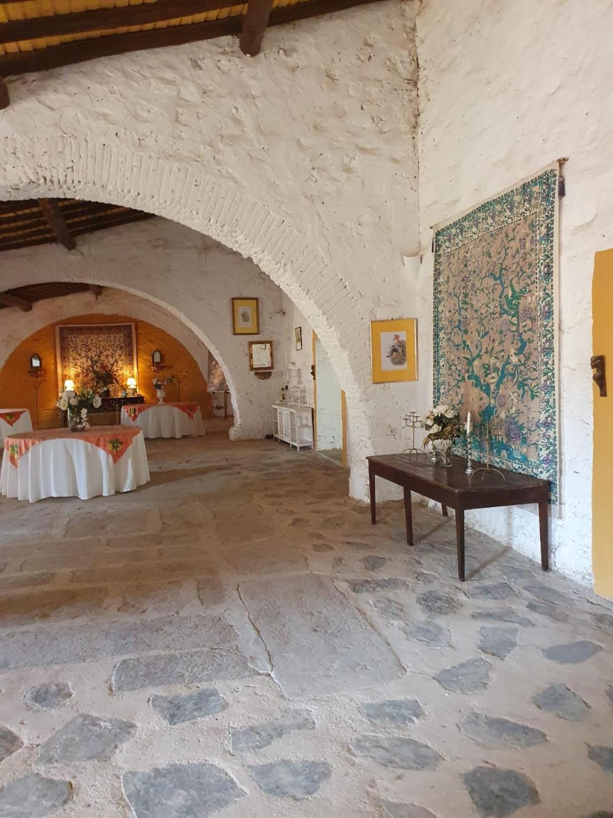 Hotel Rural El Vaqueril 纳瓦斯-德尔马德罗尼奥 外观 照片