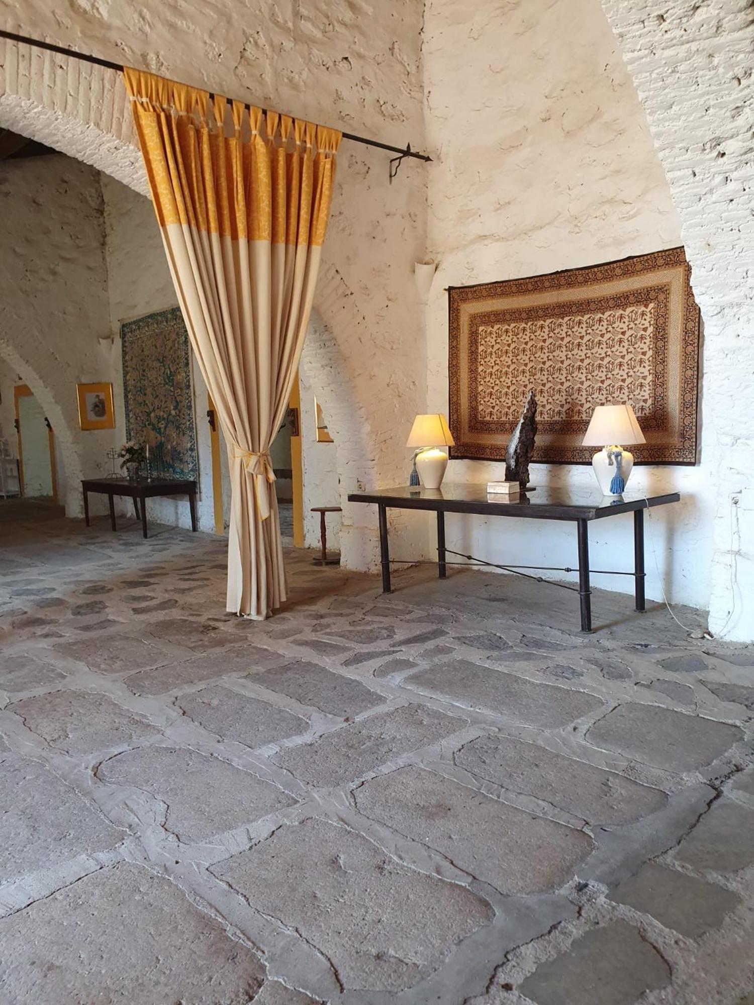 Hotel Rural El Vaqueril 纳瓦斯-德尔马德罗尼奥 外观 照片