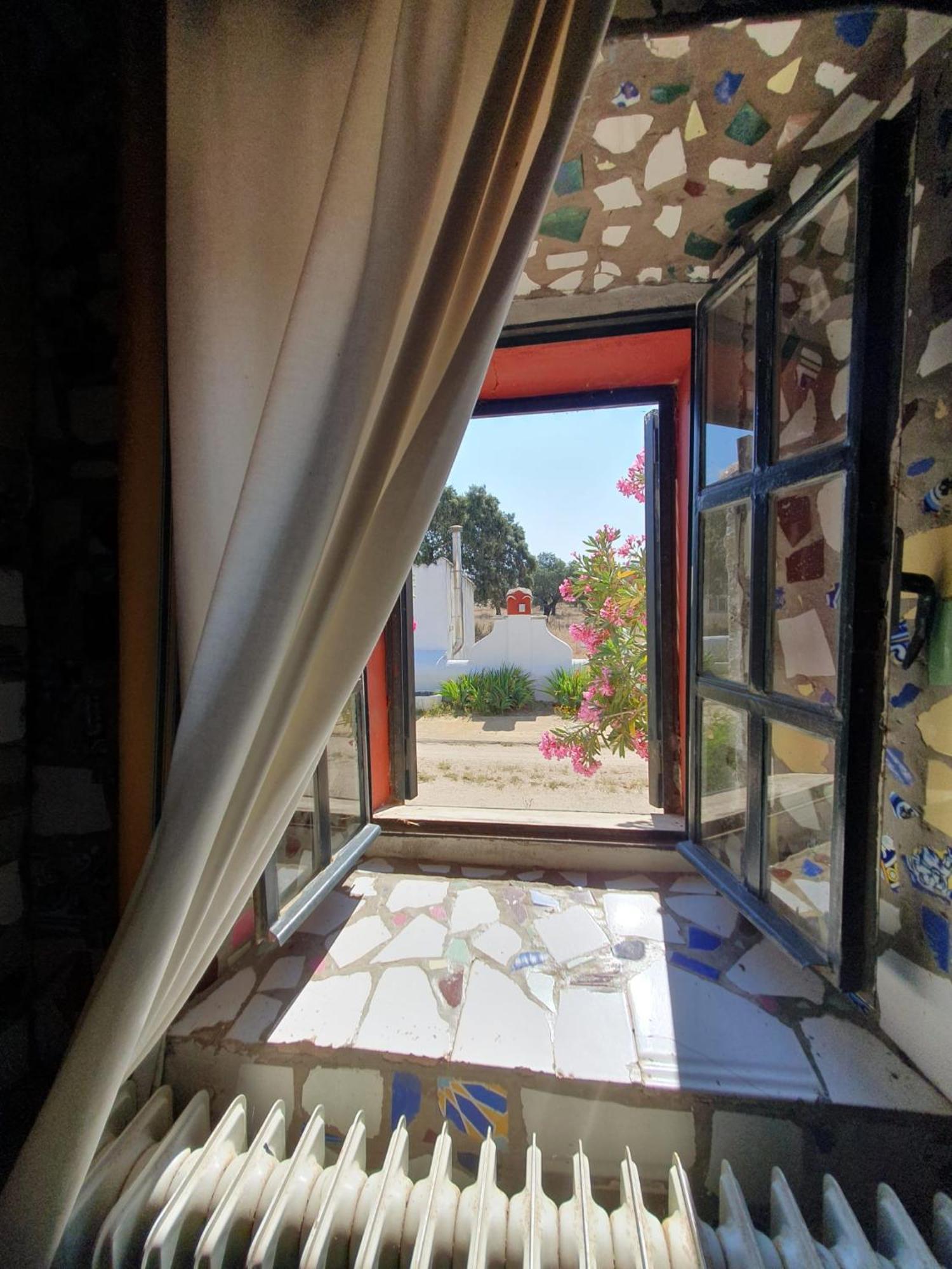 Hotel Rural El Vaqueril 纳瓦斯-德尔马德罗尼奥 外观 照片